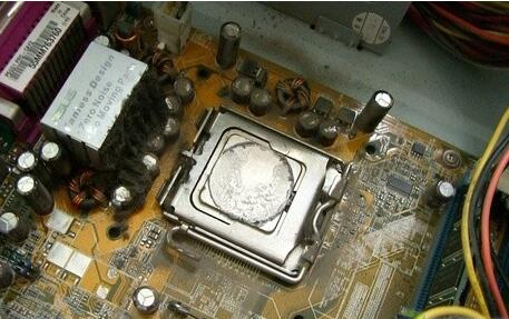 什么是CPU散热硅脂?其作用在哪里?