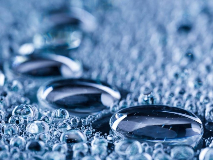 三防漆的成膜机理与纳米涂层有何本质区别？为何前者需要更厚的膜层？