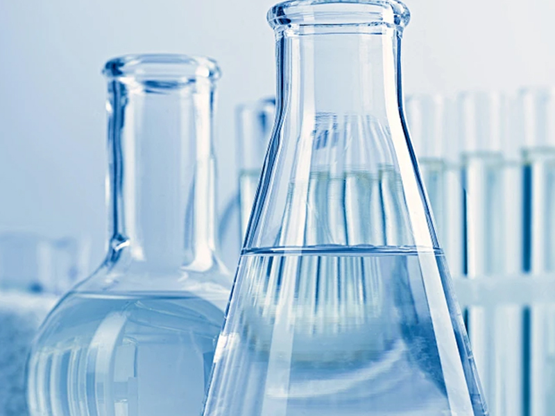 电子氟化液如何通过其物理特性实现清洗与冷却的双重功能？‌