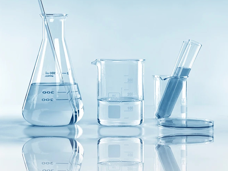 电子氟化液的粘度、沸点范围和表面张力对其实际应用效果有哪些关键影响？