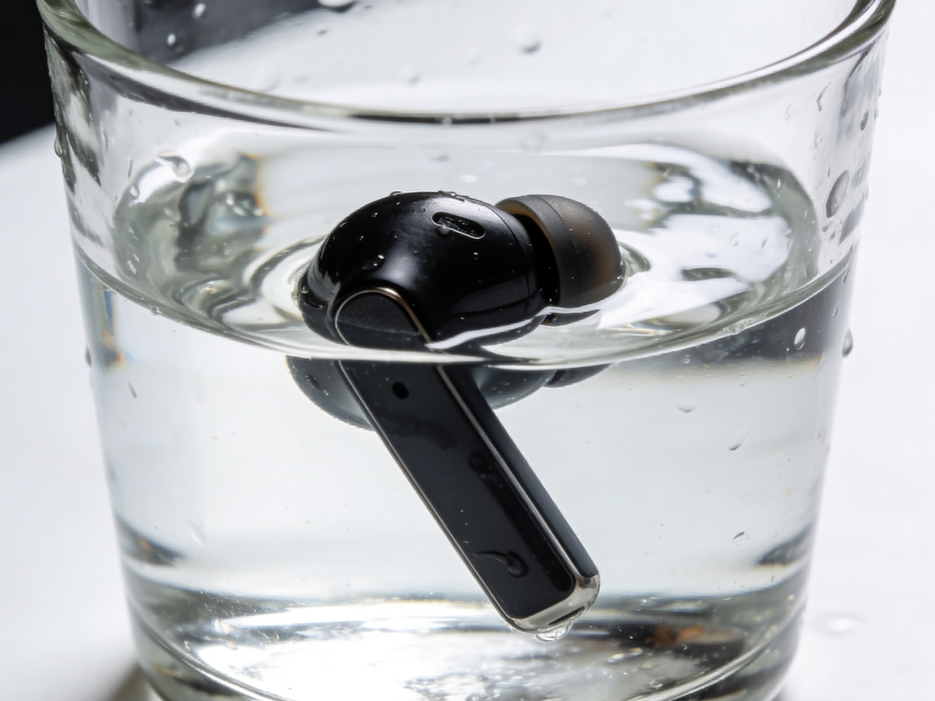 电子氟化液在可穿戴设备中的冷却方案如何？