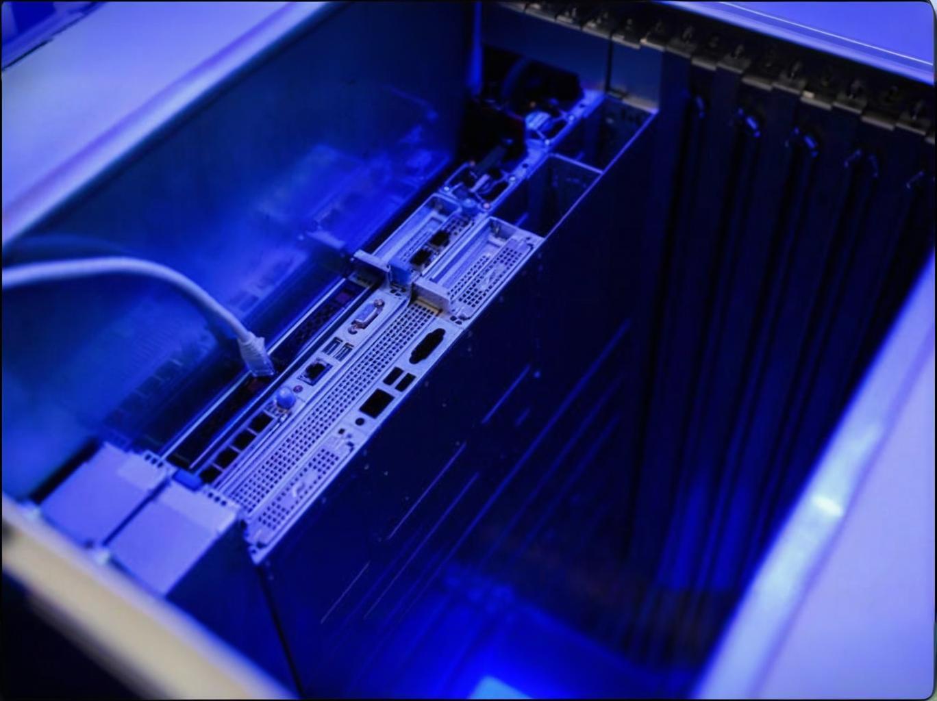 两相浸没式冷却中电子氟化液的汽化潜热是多少？